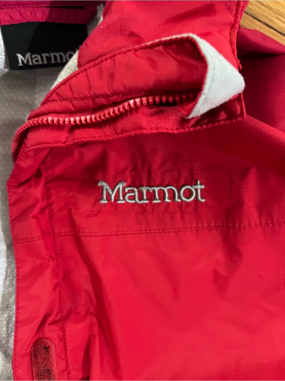 Women’s Marmot Rain Jacket in XL